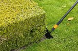 Nůž Fiskars 136526 na okraje trávníků QuikFit™